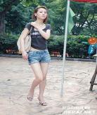 夏季街头美女描述恶搞街拍牛仔 黑山共和国街头美女